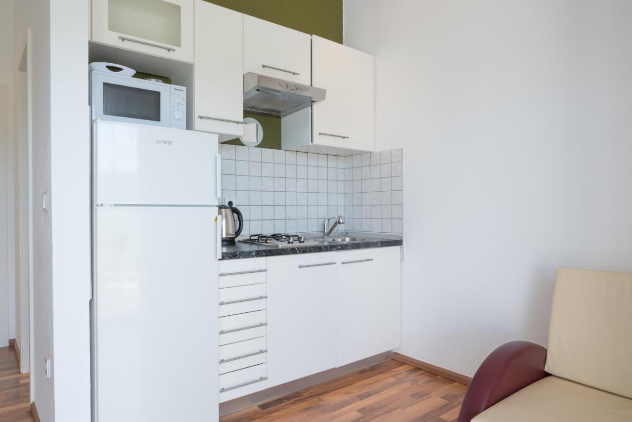 Vdl Apartments Trogir Exterior foto
